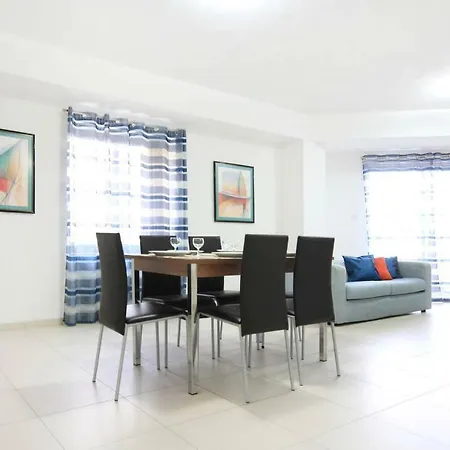 Etoile Court *