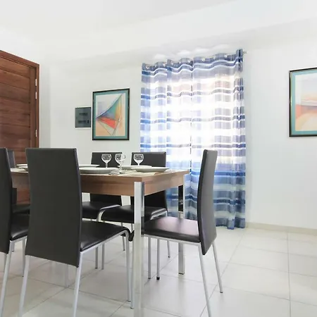 Apartman Etoile Court *