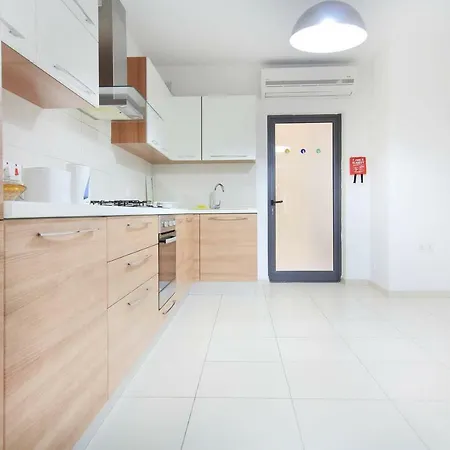 Etoile Court * L-Imgarr